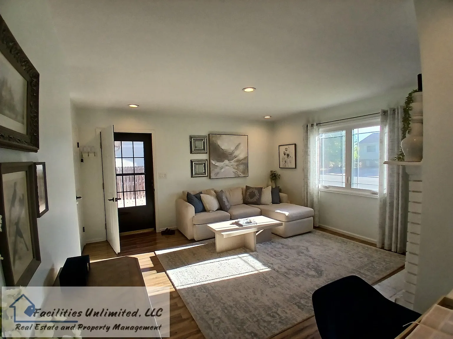 2 bed, 971 sqft, $1,895 — Photo 3