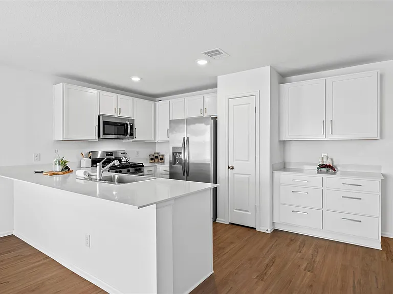 2805 Fountain Woods Dr — Photo 13