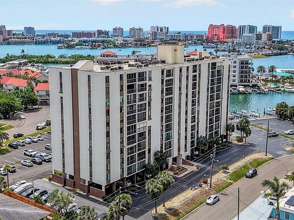 3rd image of 255 DOLPHIN POINT #211