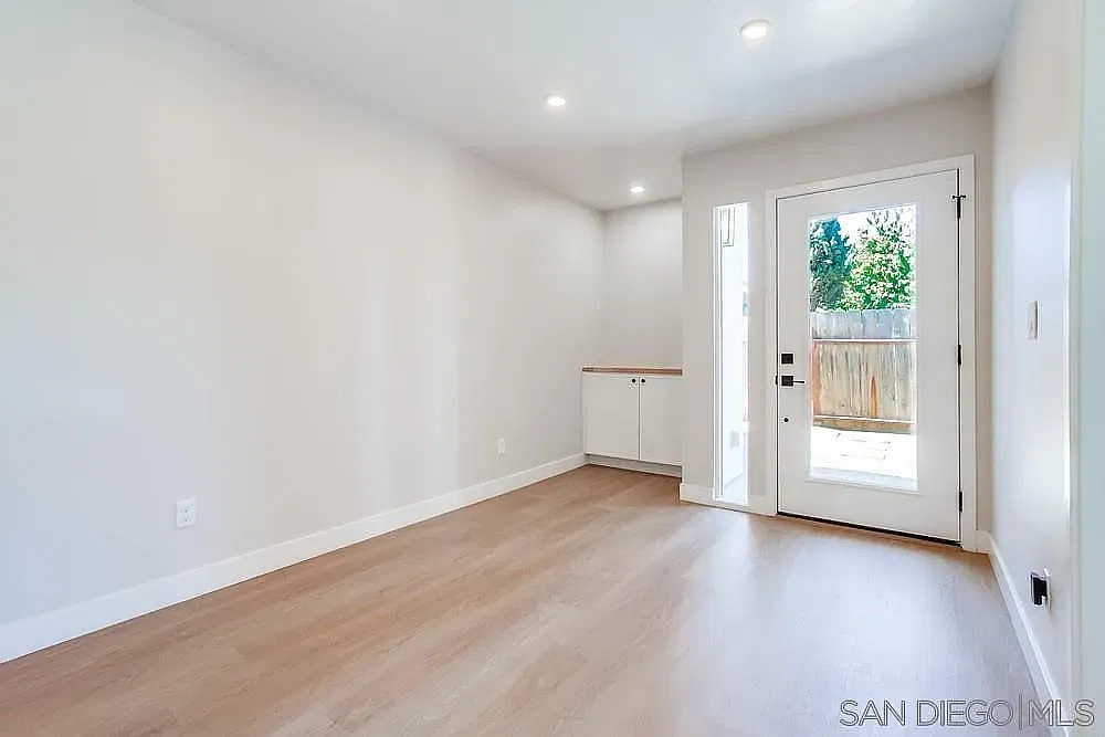 122 Lancer Ave — Photo 4