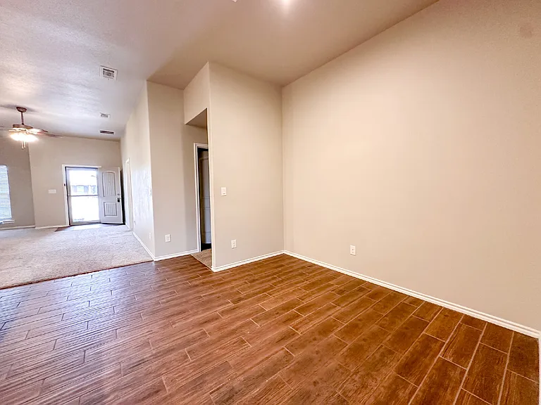 10424 Waverly Ave — Photo 20