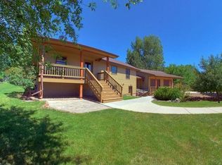 607 City Springs Rd, Rapid City, SD 57702