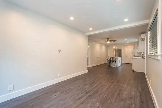113 N Alvarado St — Photo 11
