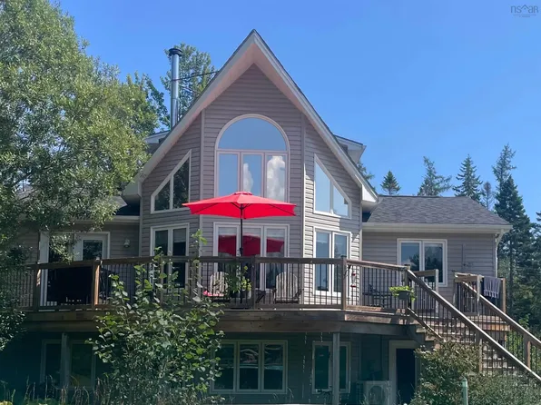 182 Stanford Lake Rd, Chester, NS B0J 1J0