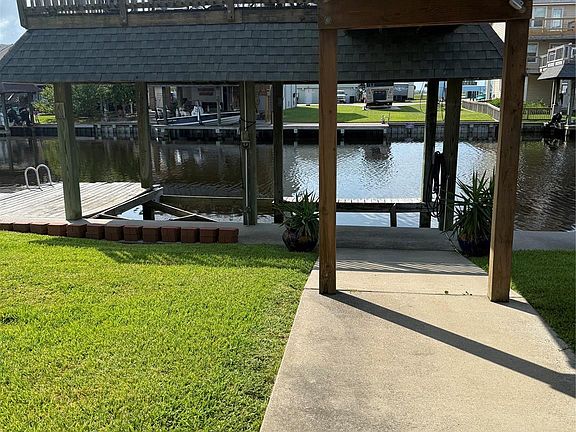 2nd image of 1075 Redfish St