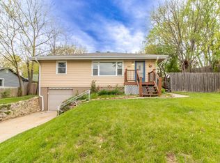 8514 Pinkney St, Omaha, NE 68134