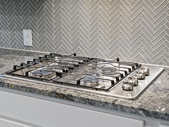 5th image of 8823 Oak Springs Drive