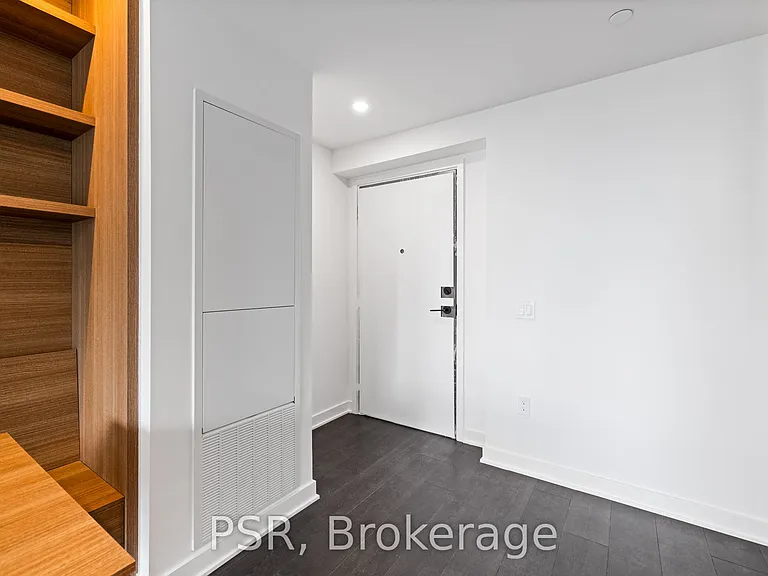 55 Charles St E #3101 — Photo 18