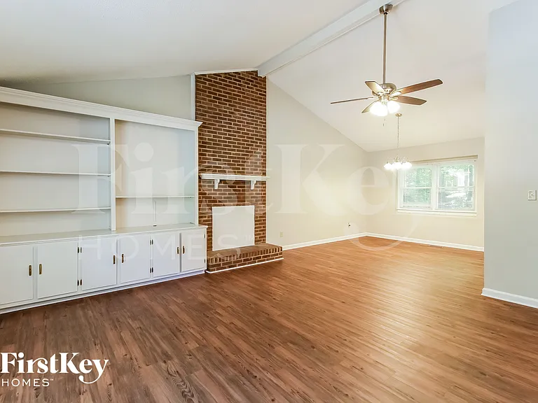 3007 Amidon Dr — Photo 2