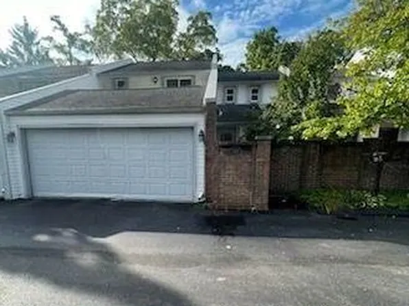 165 E Long Lake Rd, Bloomfield Hills, MI 48304