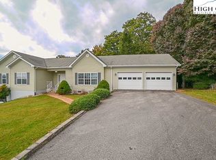 167 Willis St, Sparta, NC 28675