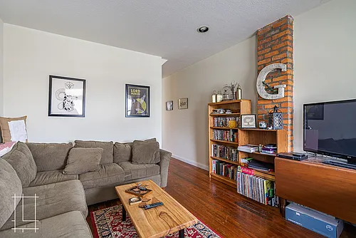 Floor plan 196 E. 4th Ave