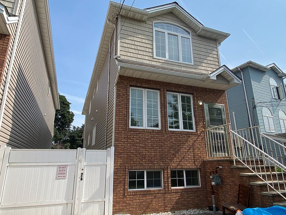 1st image of 12 Saint Johns Ave