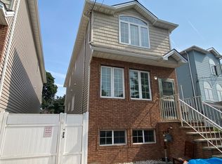 12 Saint Johns Ave, Staten Island, NY 10305