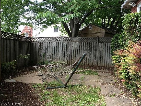 4th image of 1906 N Nottingham St