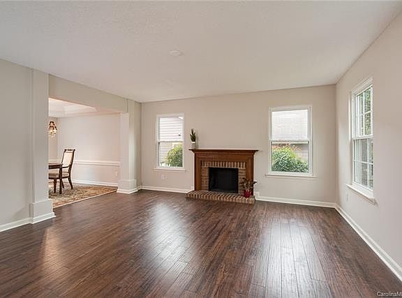 2nd image of 6824 Oldecastle Ct
