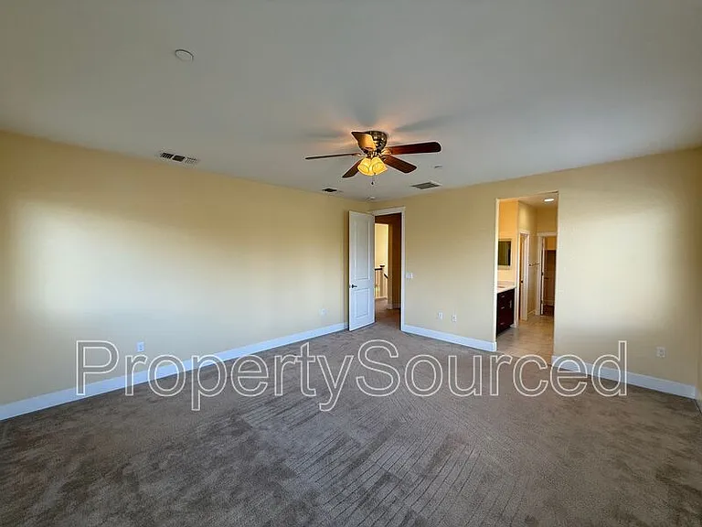 18517 Admiral Way — Photo 23