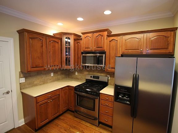 3rd image of 8692 Sunridge Dr