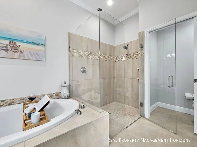 8737 Pebble Creek Ln — Photo 32