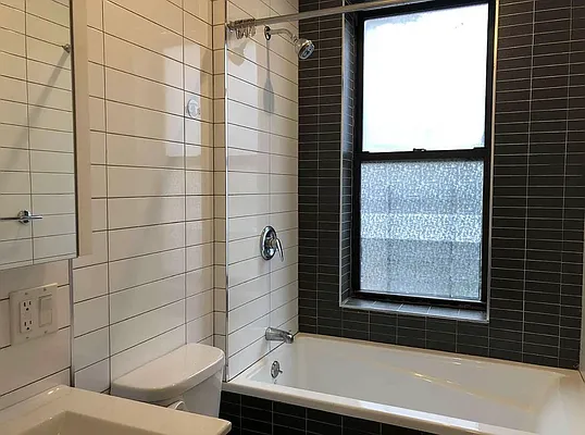 Rented by Bruma Realty LLC | media 9