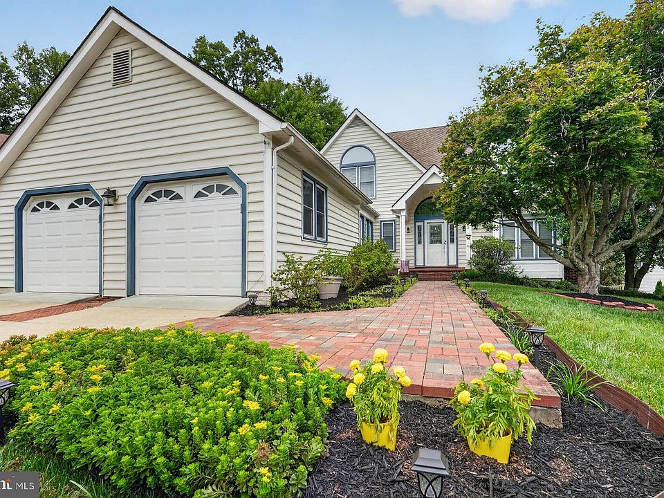 1st image of 5402 Ashcomb Ct
