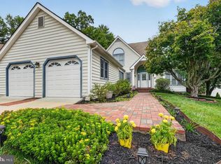 5402 Ashcomb Ct, Centreville, VA 20120