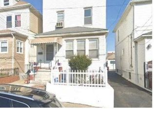 859 E 242nd St, Bronx, NY 10470