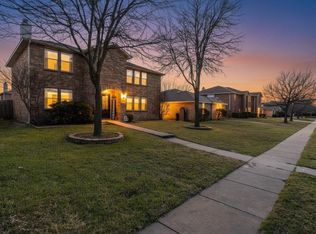 1512 Golden Grass Dr, Lancaster, TX