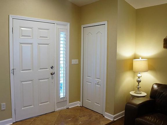 3rd image of 31312 Triborough Dr