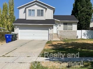 966 N Broadway St, Tooele, UT 84074