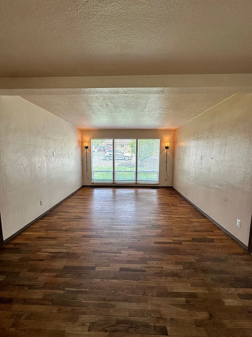 ** 3-Bedroom ~ Upgraded ~ House for Rent in Sought After East Wenatchee ** — Photo 4