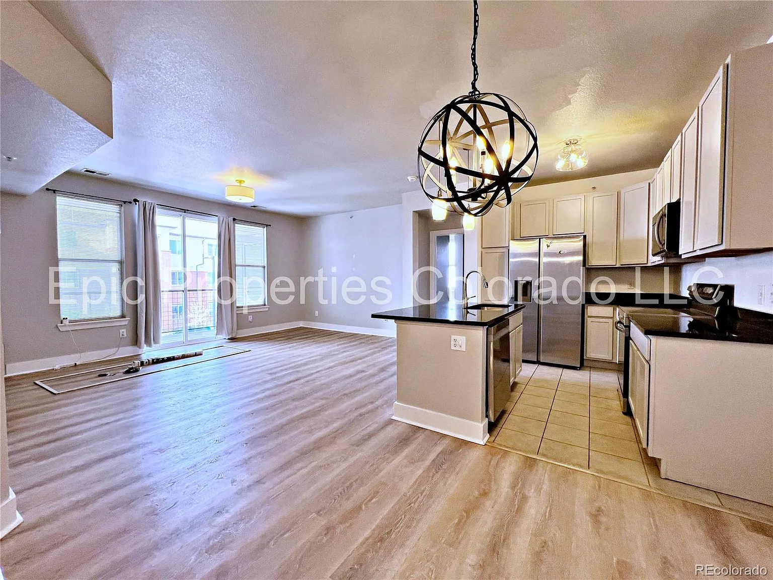2 bed, 2.0 bath, 1110 sqft, $1,995 — Photo 4