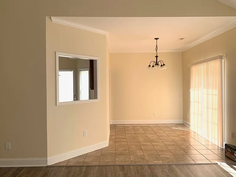 1008 Marley St — Photo 6