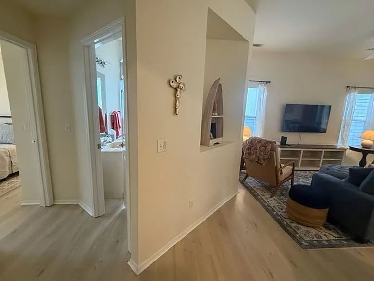 60 Padgett Dr — Photo 2