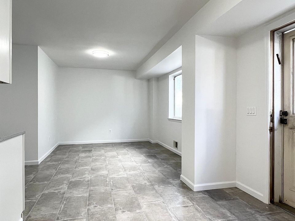 1st image of 19 Pompey Ave #1