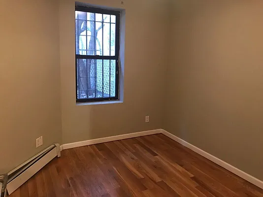 Rented by Premier Metro Realty Corp | media 18