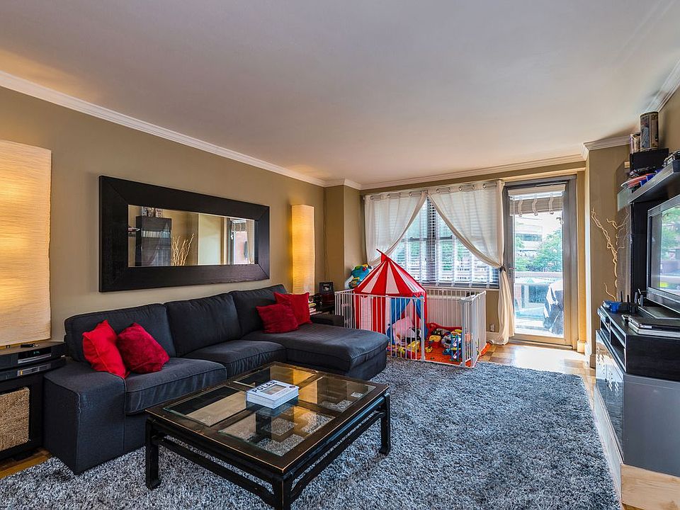 1st image of 70-25 Yellowstone Blvd #2U