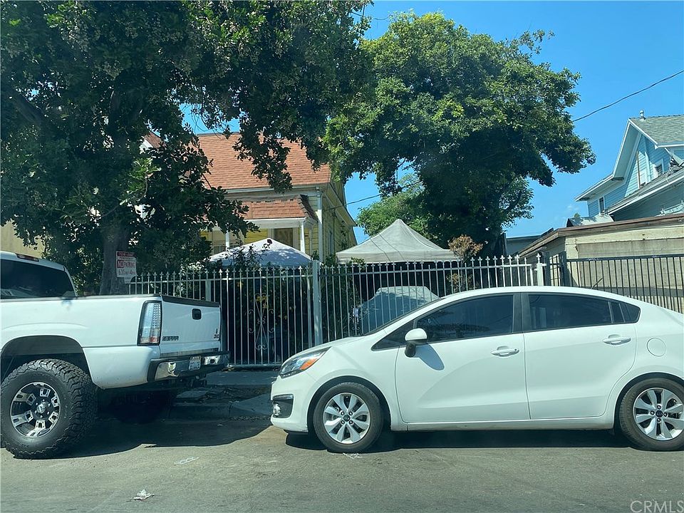 1st image of 1607 W 12th St