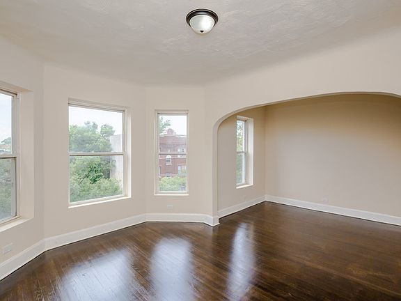 5th image of 6615 S Greenwood Ave #66171