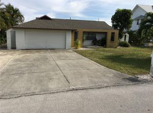 3098 Bracci Dr, Saint James City, FL 33956