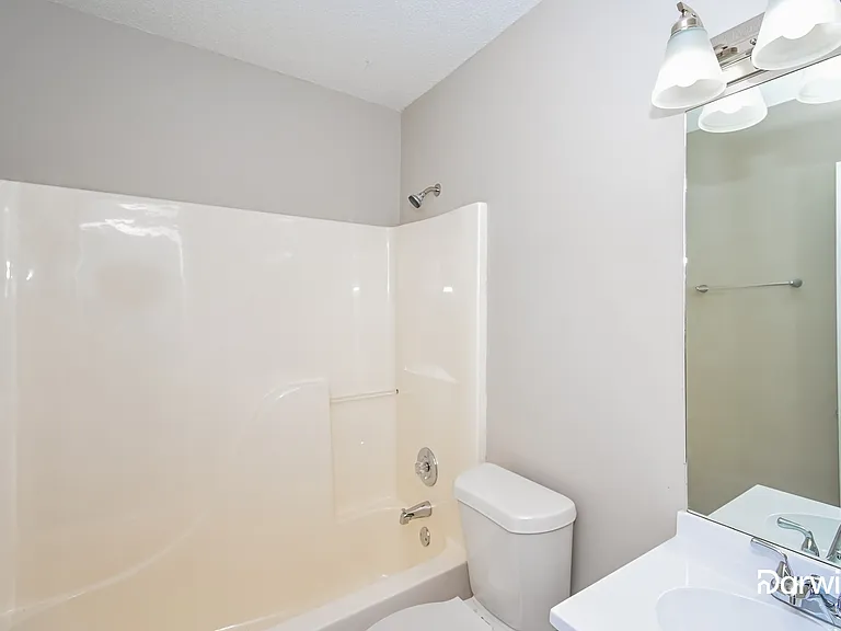 54 Connie Dr — Photo 7