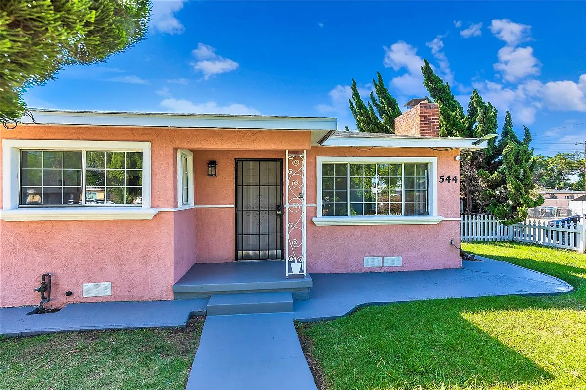 2 bed, 1100 sqft, $2,800 — Photo 1