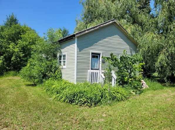 627 Gleason Ave N, Thief River Falls, MN 56701