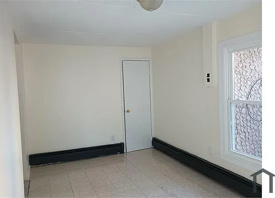 236 Hylan Blvd — Photo 1