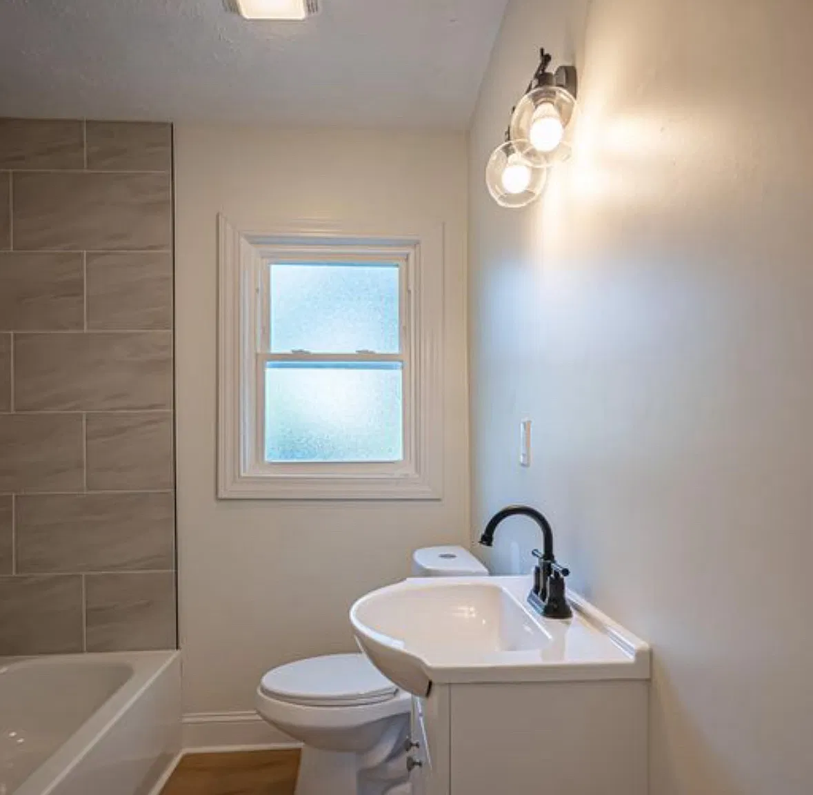 4 bed, 1800 sqft, $1,575 — Photo 3