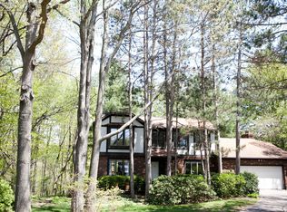 1016 Edinborough Dr, Muskegon, MI