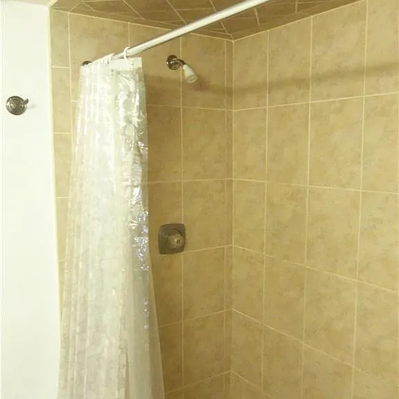115 Gardens Dr #202 — Photo 12