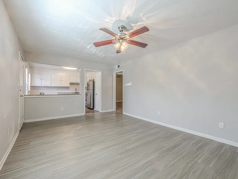 1466 Rock Cut Rd #N5 — Photo 3