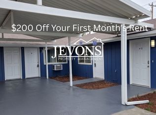 406 S 60th Ave #B, Yakima, WA 98908