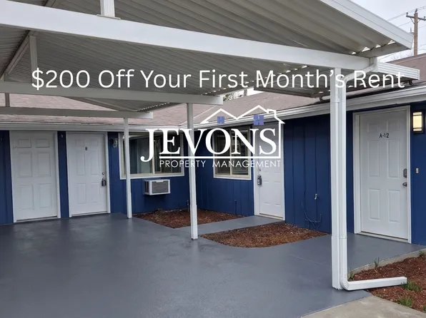 406 S 60th Ave #B, Yakima, WA 98908